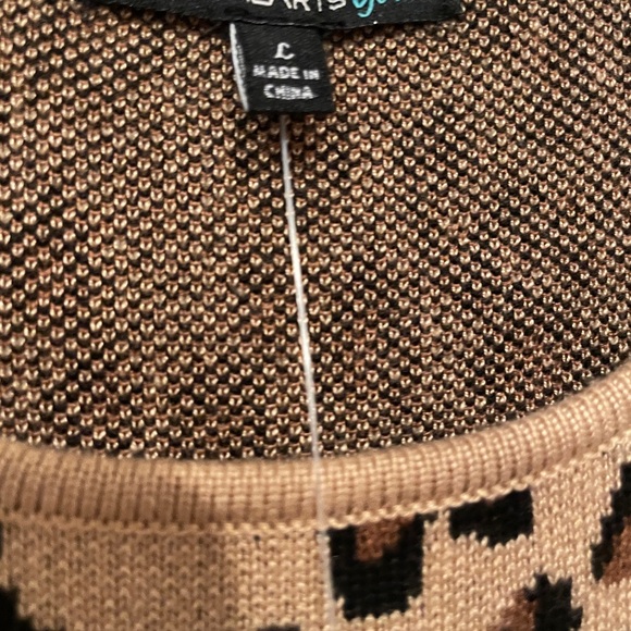 Teen’s Leopard Print Sweater Dress - Picture 5 of 5